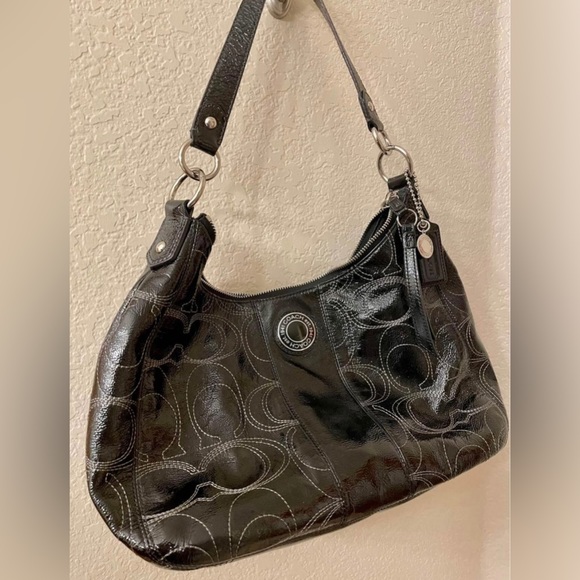 Authentic Black coach purse in excellent condition - Picture 1 of 10
